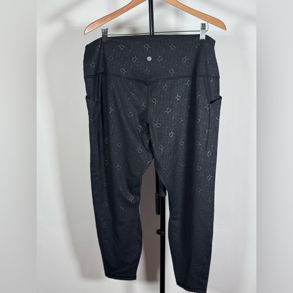 NWOT Lululemon Align High-Rise Pant with Pockets 25" Yogo Emboss Black - Picture 6 of 6